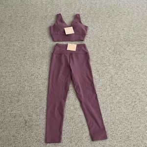 NWT Kittenish small sports bra and leggings small workout set